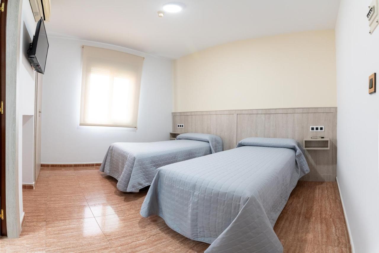 Hostal Vinuela San Pedro de Merida المظهر الخارجي الصورة