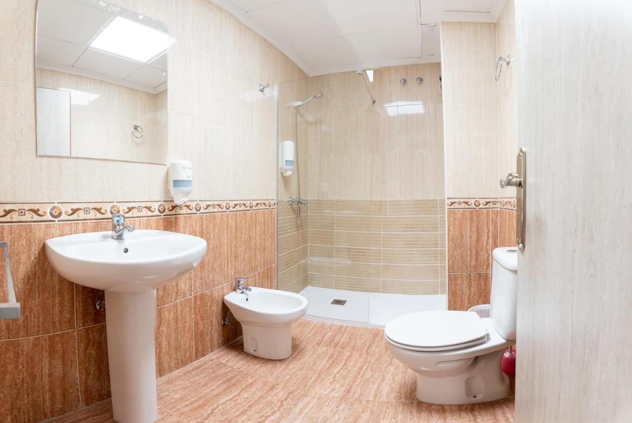 Hostal Vinuela San Pedro de Merida المظهر الخارجي الصورة