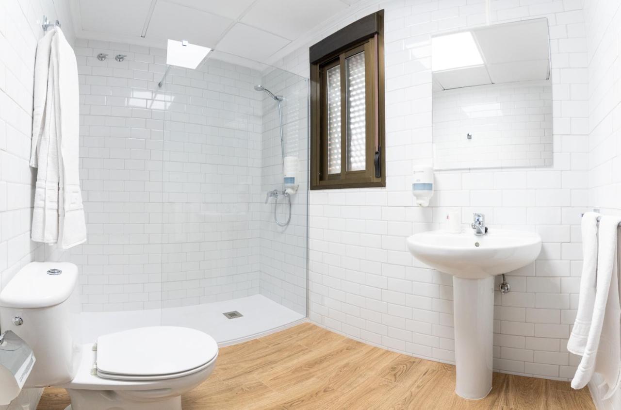 Hostal Vinuela San Pedro de Merida المظهر الخارجي الصورة