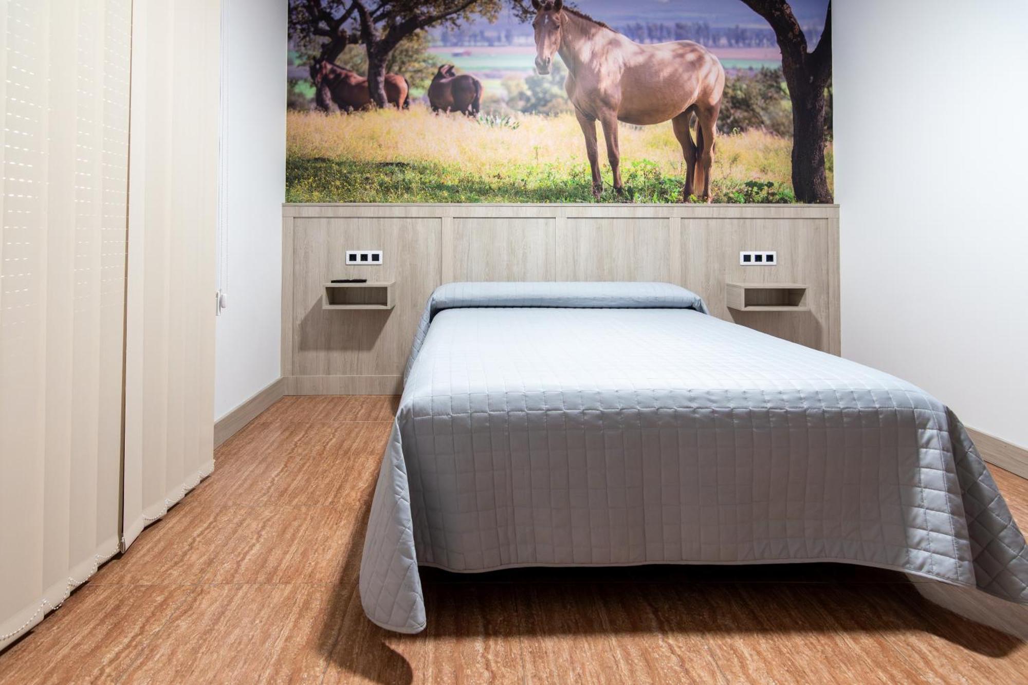 Hostal Vinuela San Pedro de Merida المظهر الخارجي الصورة