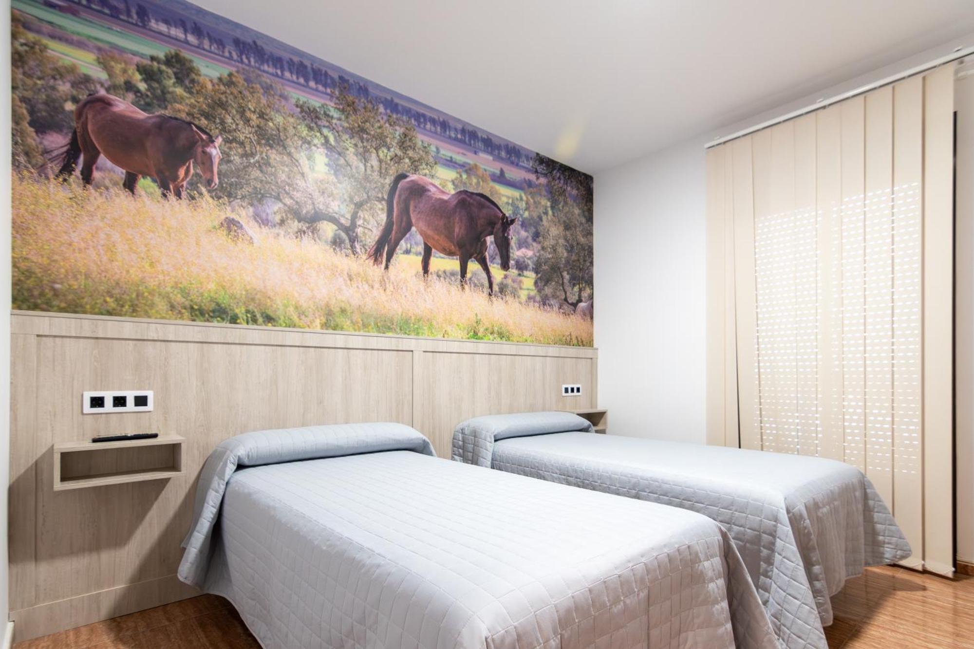 Hostal Vinuela San Pedro de Merida المظهر الخارجي الصورة